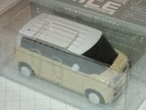 Suzuki Wagon R Smile SUZUKI WAGON R SMILE Откидной образец цвета автомобиля Mini Car Шифон Слоновая кость x Белый 2 тона, фото 9