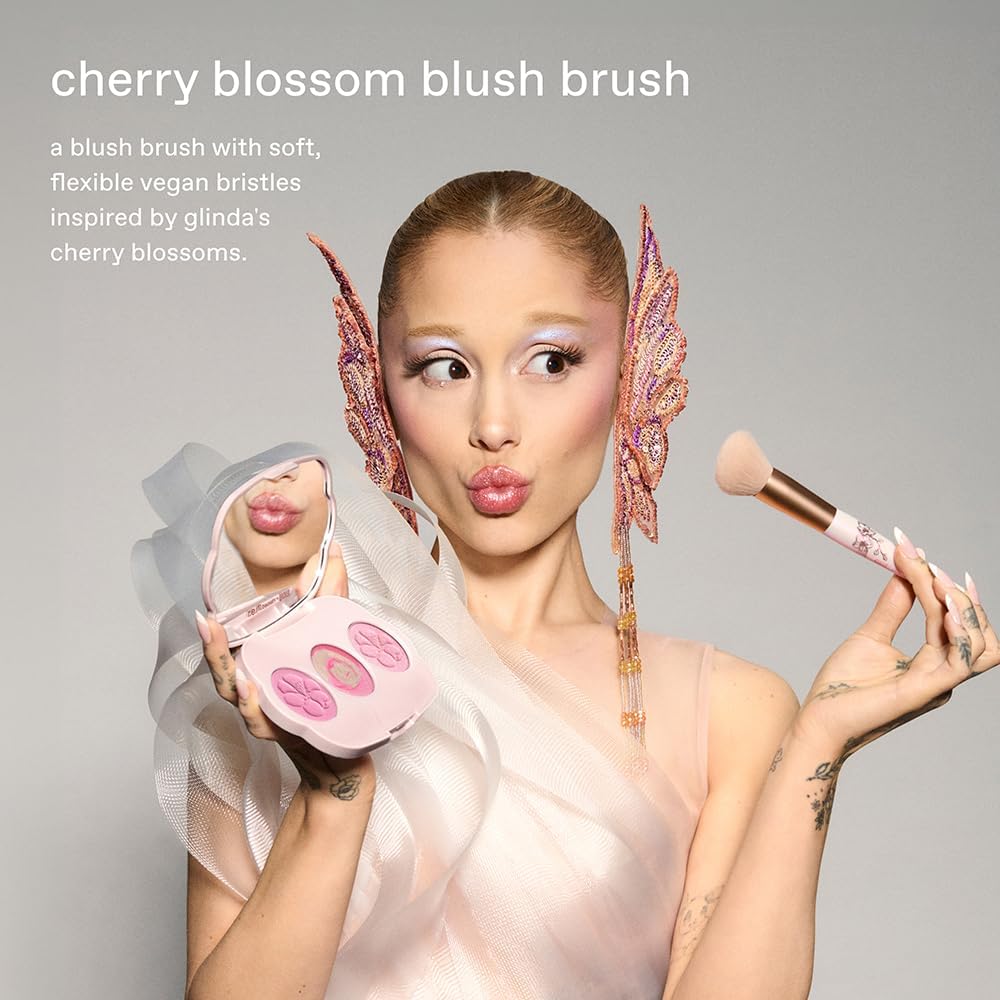 кисточка для румян wicked for good Cherry, фото 2