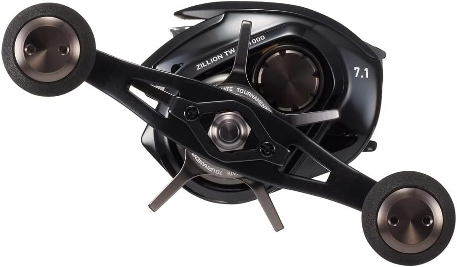 Катушка Daiwa (ДАЙВА) bate 22 Jirion TW HD 1000H/1000HL/1000XH/1000XHL с правым/левым рулевым колесом (модель 2022 года), фото 5