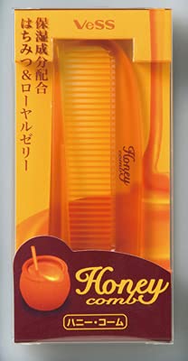 Vess Japanese-made folding comb with moisturizing ingredient honey, portable (Honey) H-450