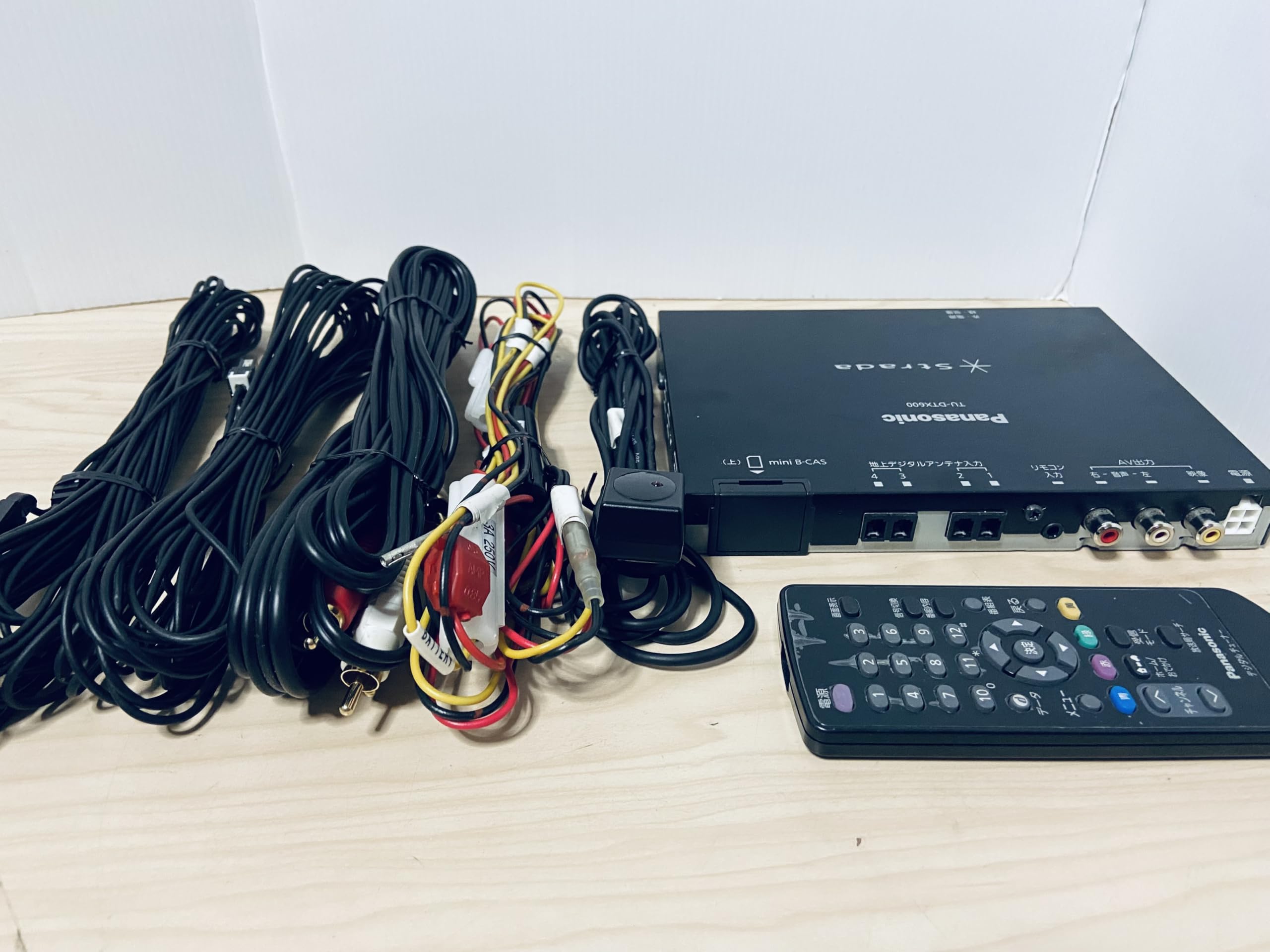 Panasonic Strada TU-DTX600 High Sensitivity Terrestrial Digital Tuner (Full Seg 4 x 4 Tuner Type) with VIERA Technology PEAKS Processor